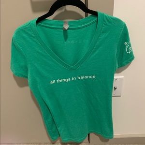 Oprah “All Things in Balance” tee, L, fitted